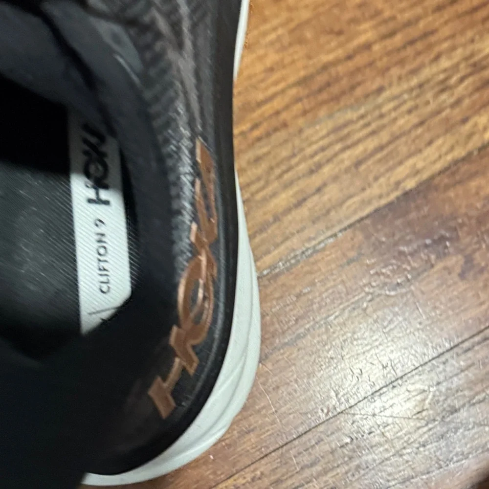 Hoka Clifton 9 Women’s 8 Black/Rose Gold - Picture 7 of 8